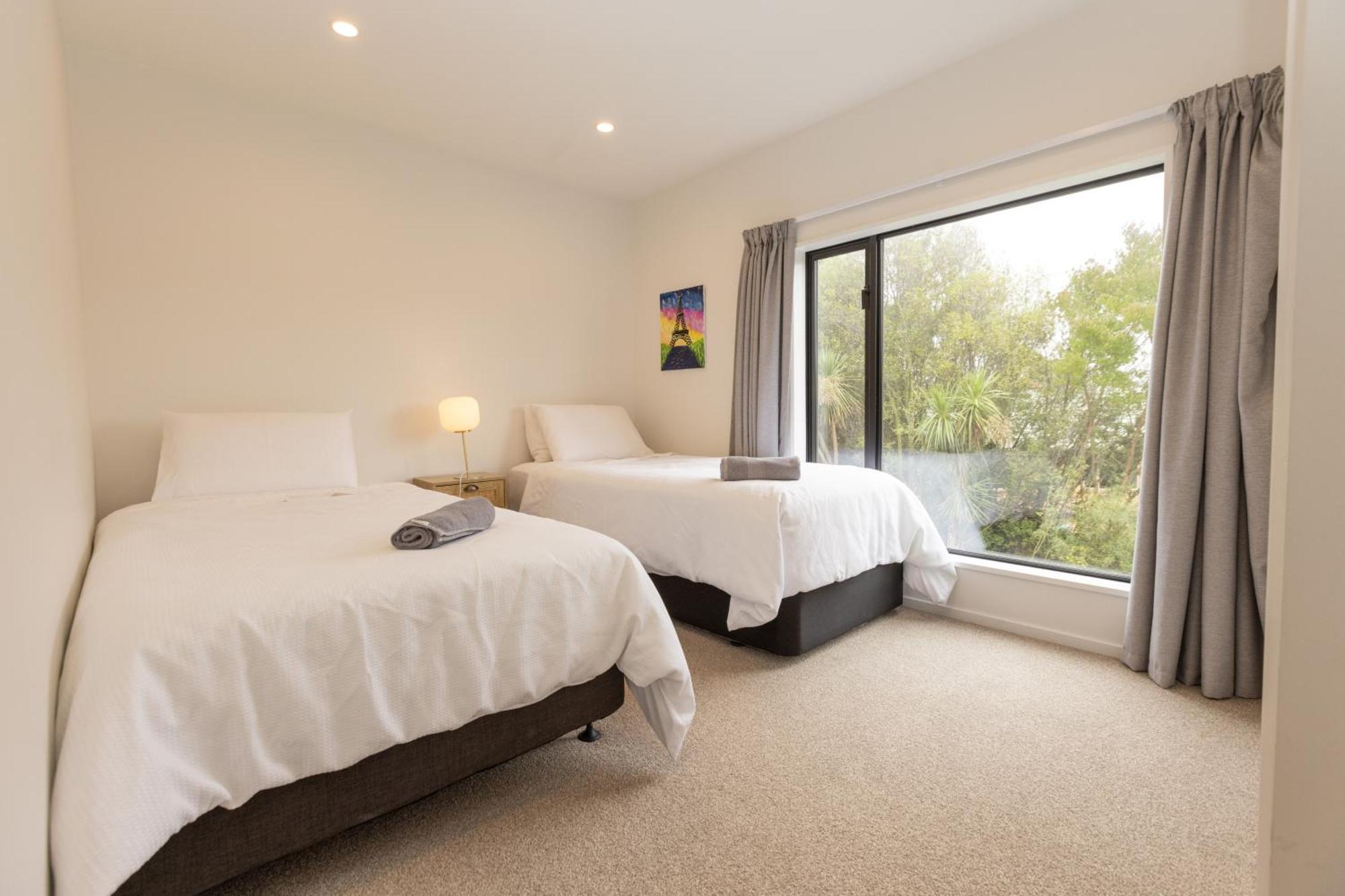 Addington Soho Two Bedroom Townhouse Christchurch Bagian luar foto