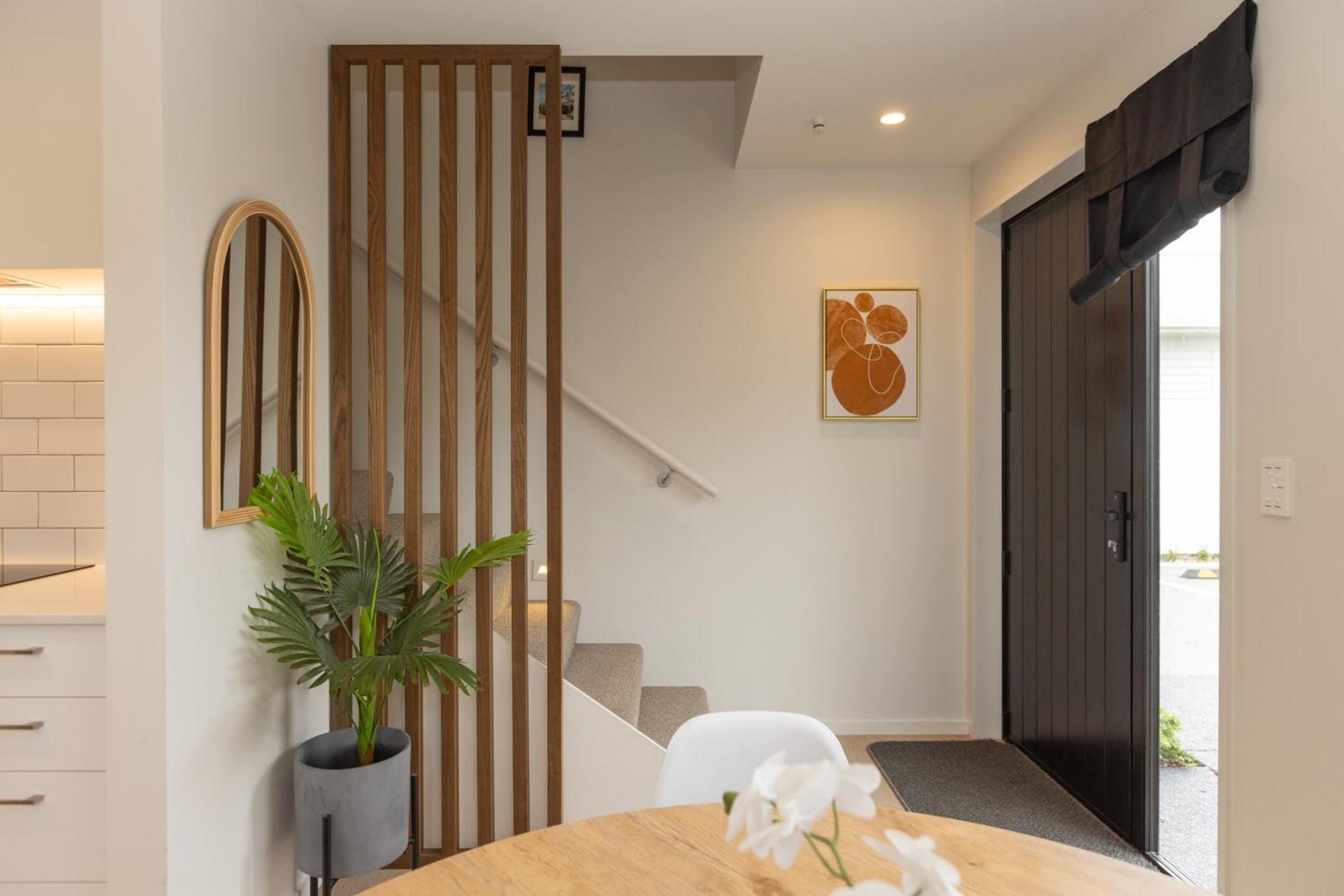 Addington Soho Two Bedroom Townhouse Christchurch Bagian luar foto